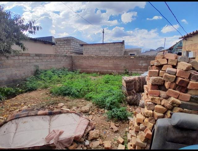 2 BEDROOM HOUSE FOR SALE IN BRAM FISCHERVILLE